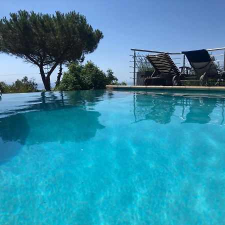 Aux Balcons du Riou avec vue mer 180 degrés Vence Esterno foto